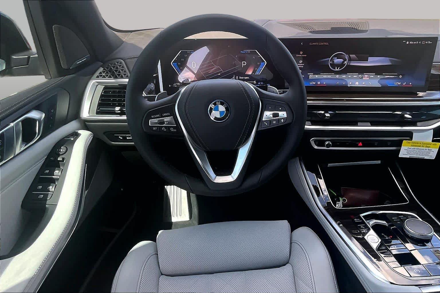 Used 2026 BMW X5 xDrive50e w/ Premium Package AWD/4WD image 5