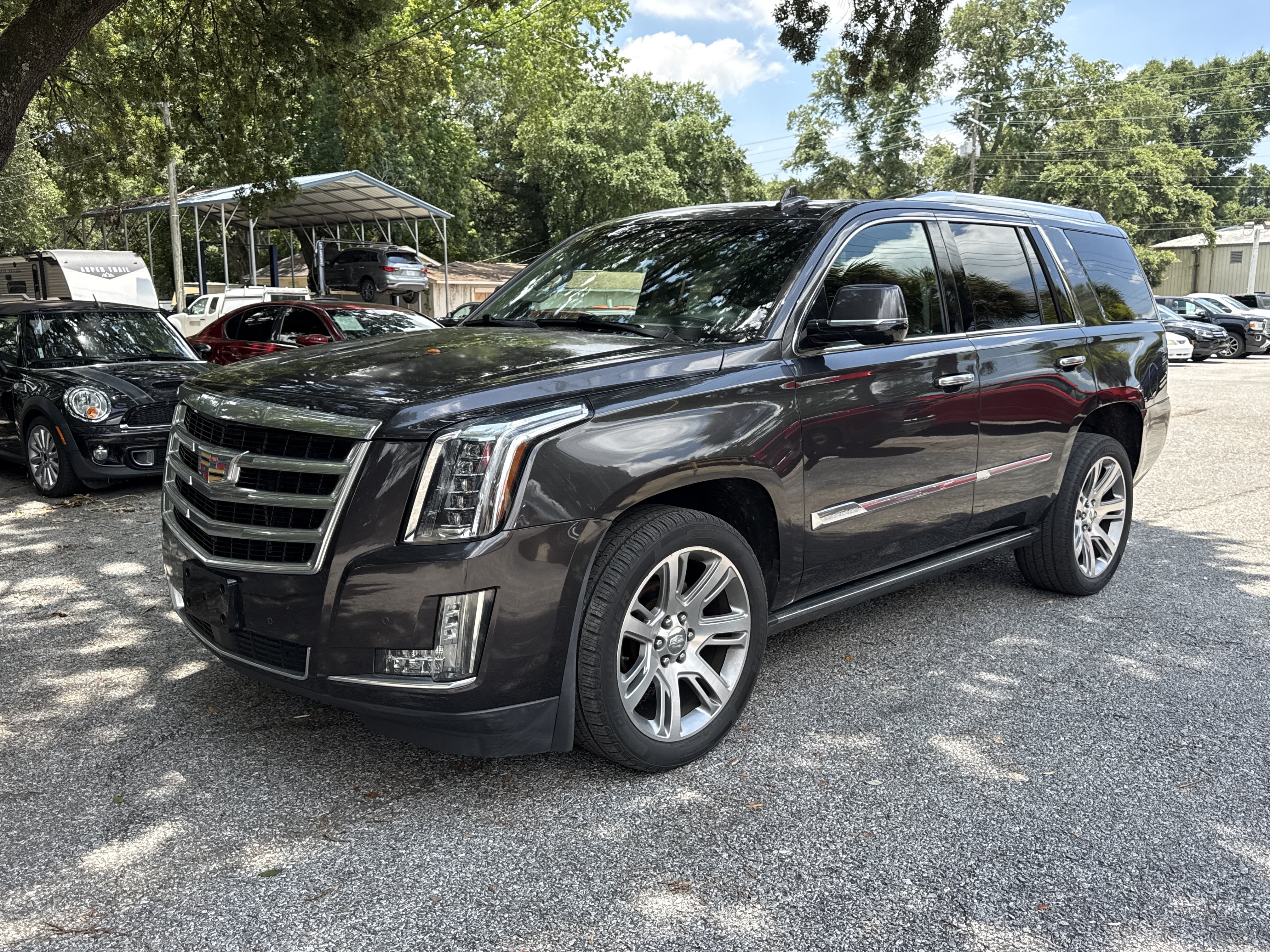 Used 2015 Cadillac Escalade Premium AWD/4WD image 1
