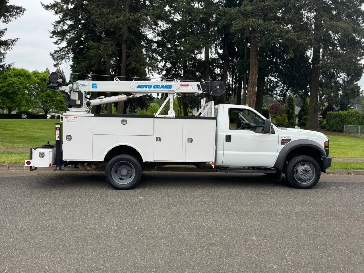 Used 2010 Ford F550 4x4 Regular Cab Super Duty image 1