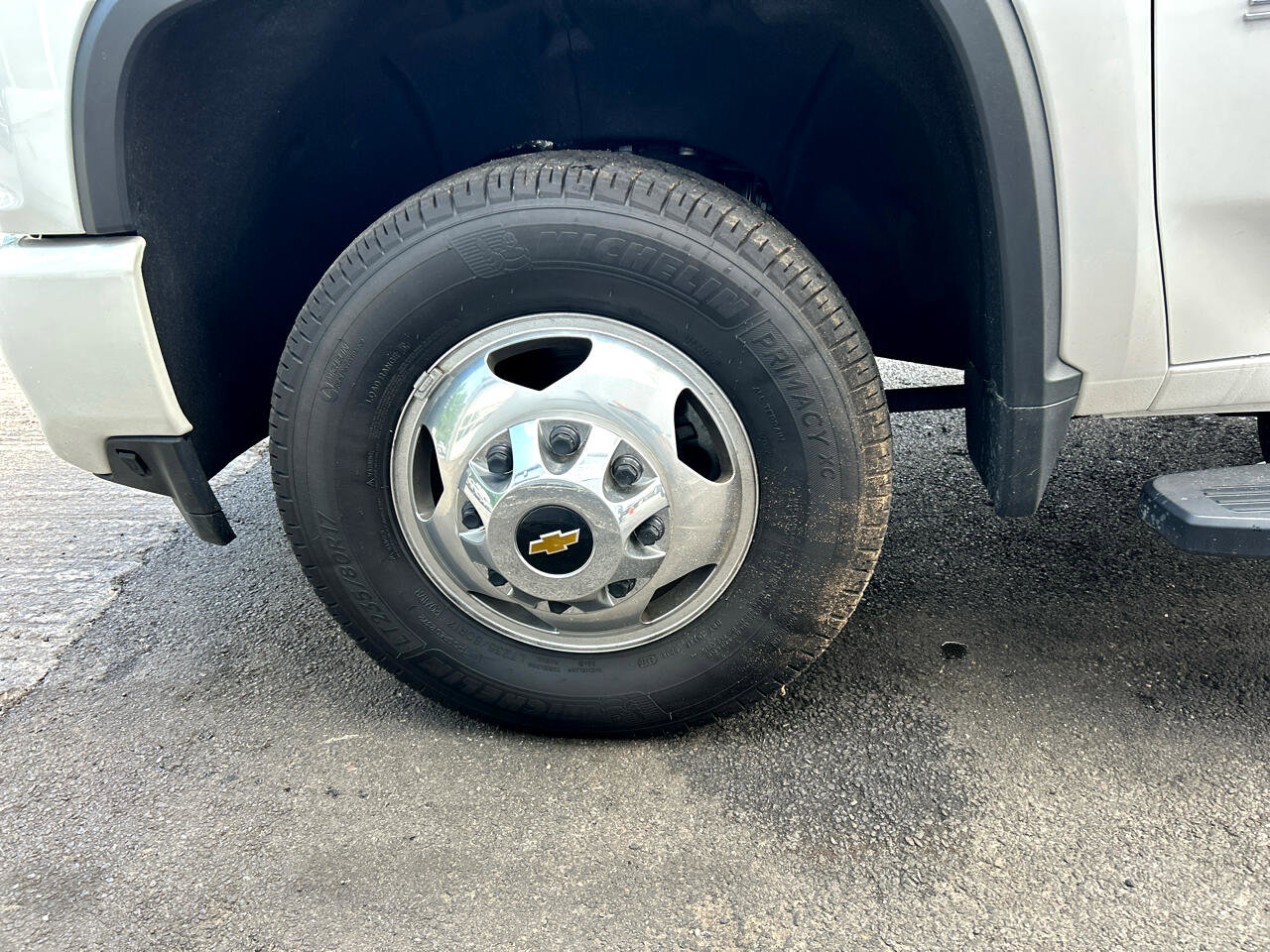 Used 2023 Chevrolet Silverado 3500 High Country image 19