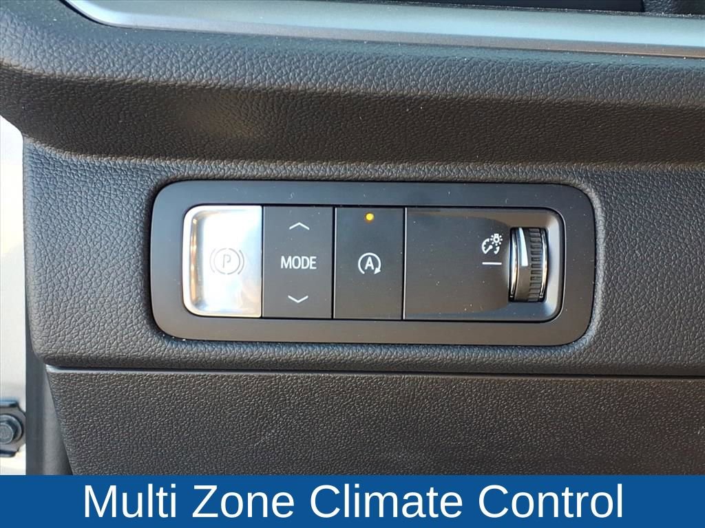 New 2026 Chevrolet Traverse LT w/ Driver Confidence Package image 8