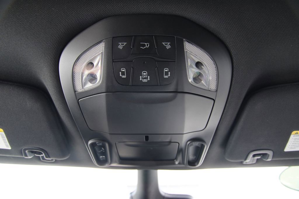 Used 2023 Chrysler Pacifica Touring-L w/ S Appearance Package image 32