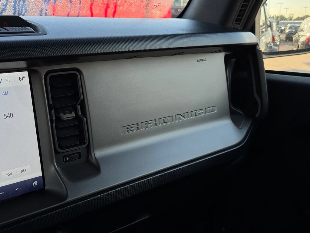 Certified 2022 Ford Bronco Outer Banks w/ Sasquatch Package AWD/4WD image 25