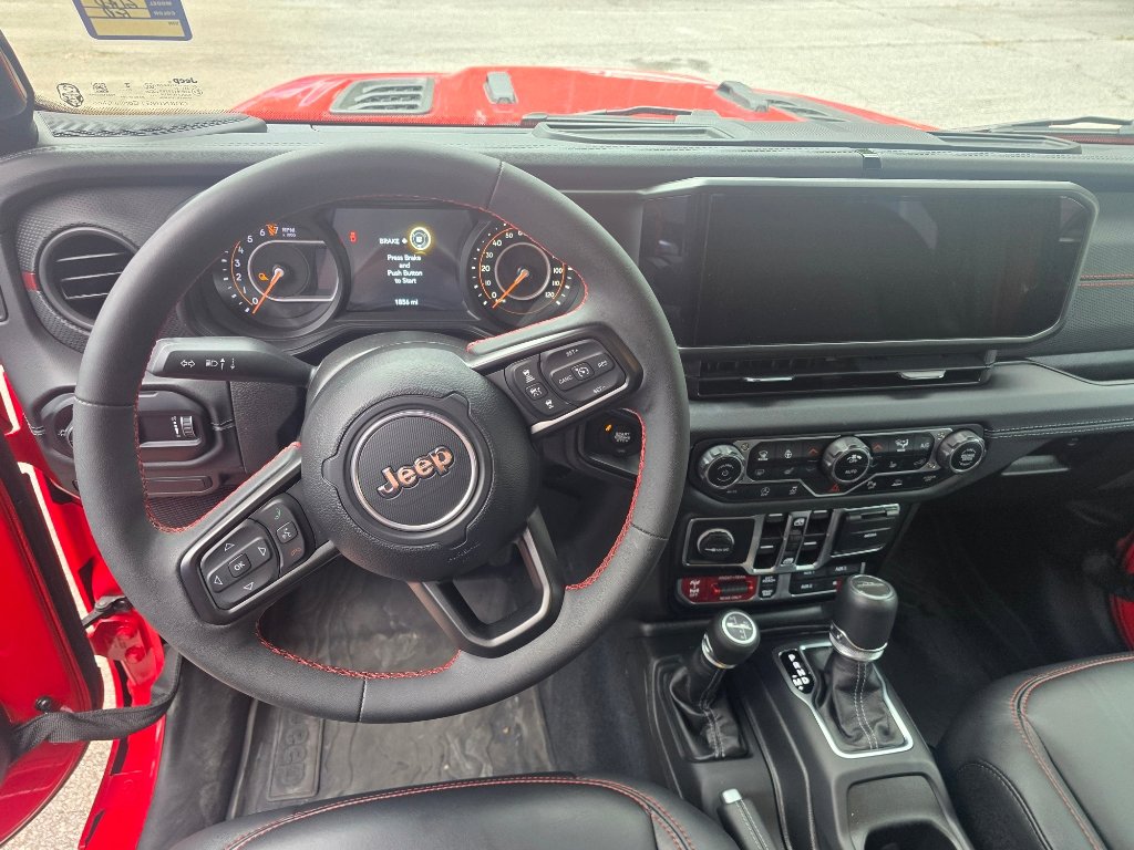 Used 2024 Jeep Gladiator Rubicon AWD/4WD image 6