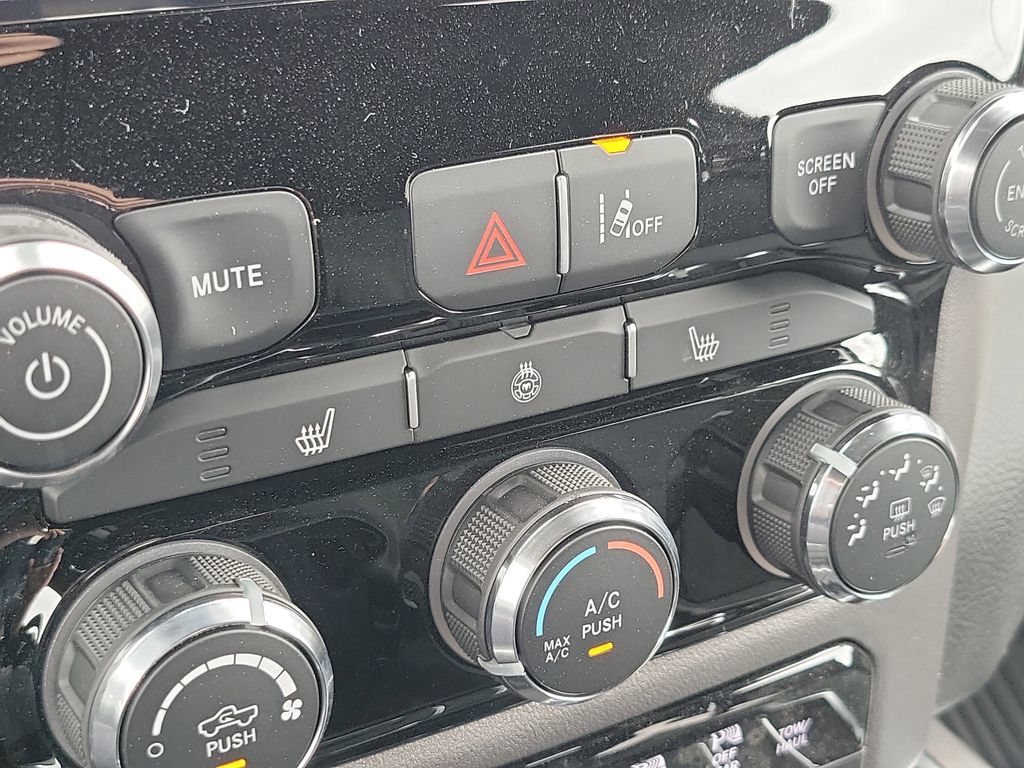 New 2026 RAM 1500 Big Horn AWD/4WD image 14