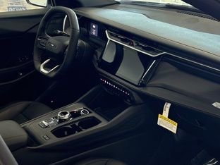 New 2026 Jeep Cherokee Overland w/ Advanced Pro Tech Group image 26