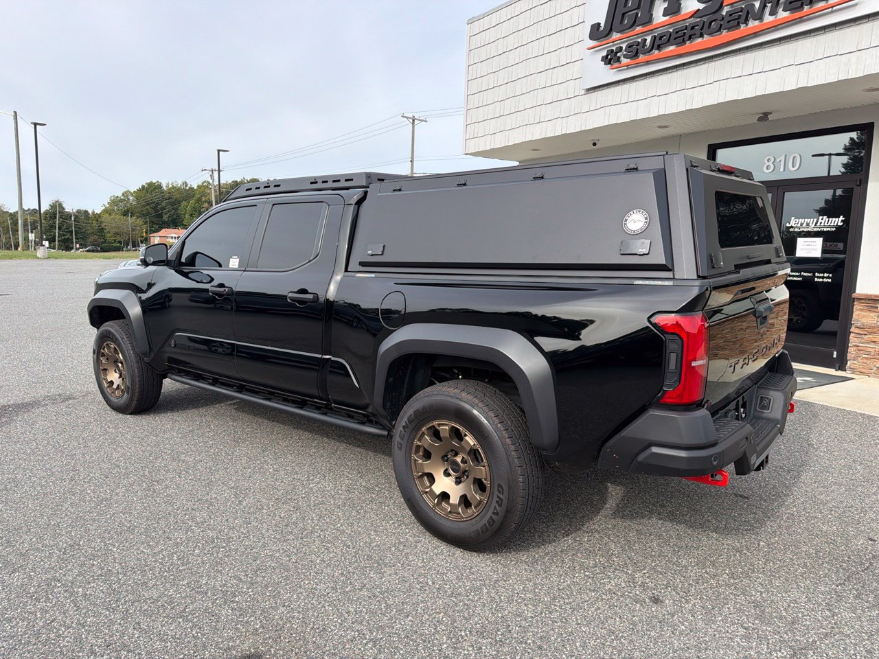 Used 2024 Toyota Tacoma 4x4 Double Cab Hybrid image 7