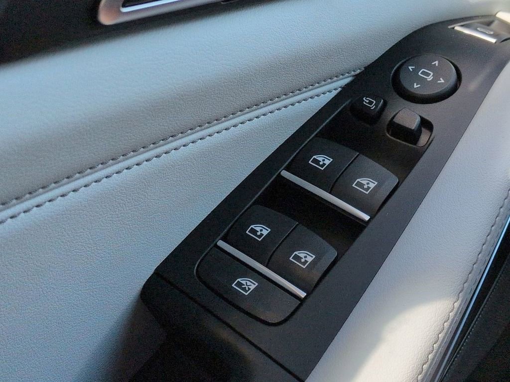 New 2026 BMW X5 xDrive40i w/ M Sport Package image 24