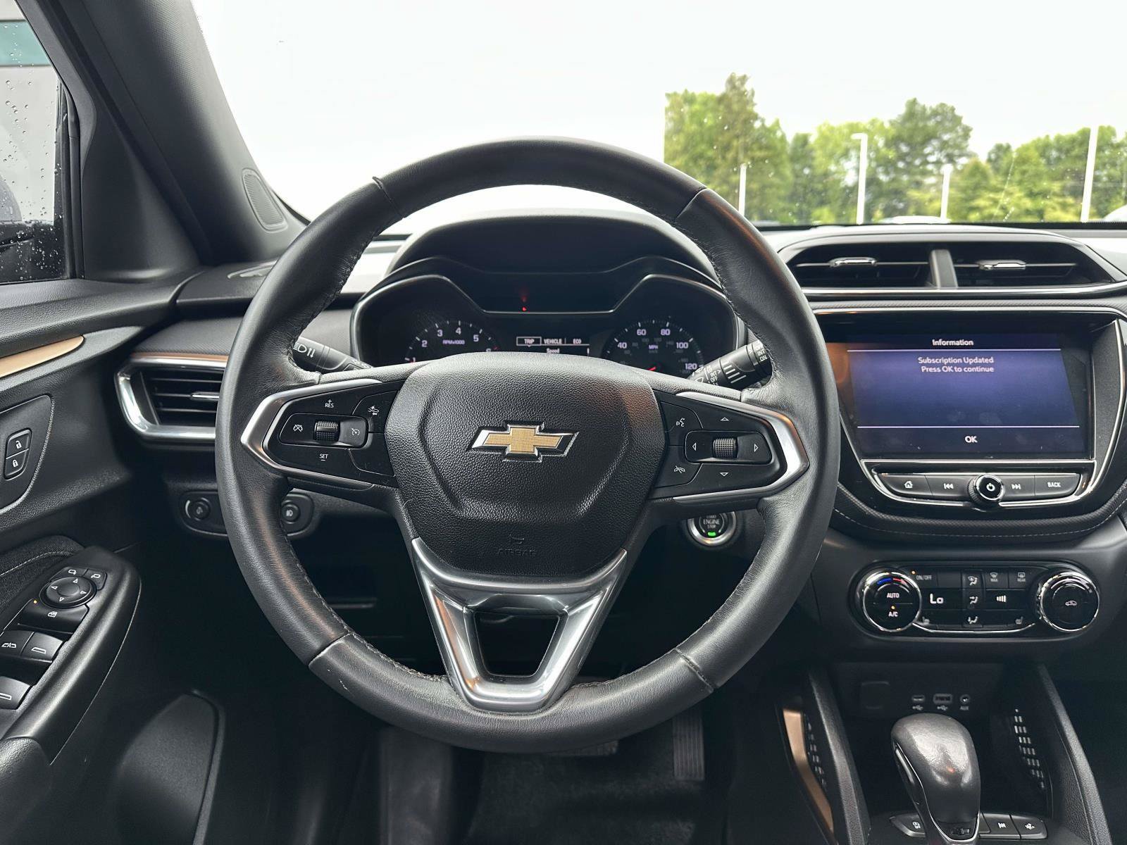 Used 2021 Chevrolet TrailBlazer ACTIV w/ Convenience Package FWD image 11