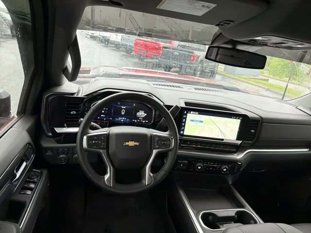 Used 2026 Chevrolet Silverado 2500 LTZ w/ LTZ Convenience Package AWD/4WD image 14