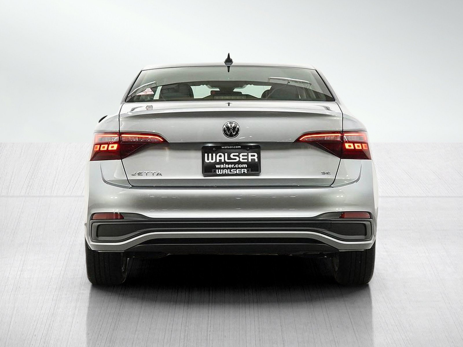 Used 2022 Volkswagen Jetta SE FWD image 4