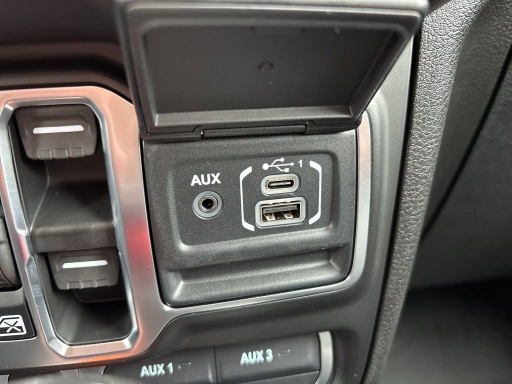 New 2026 Jeep Wrangler Unlimited Rubicon AWD/4WD image 19