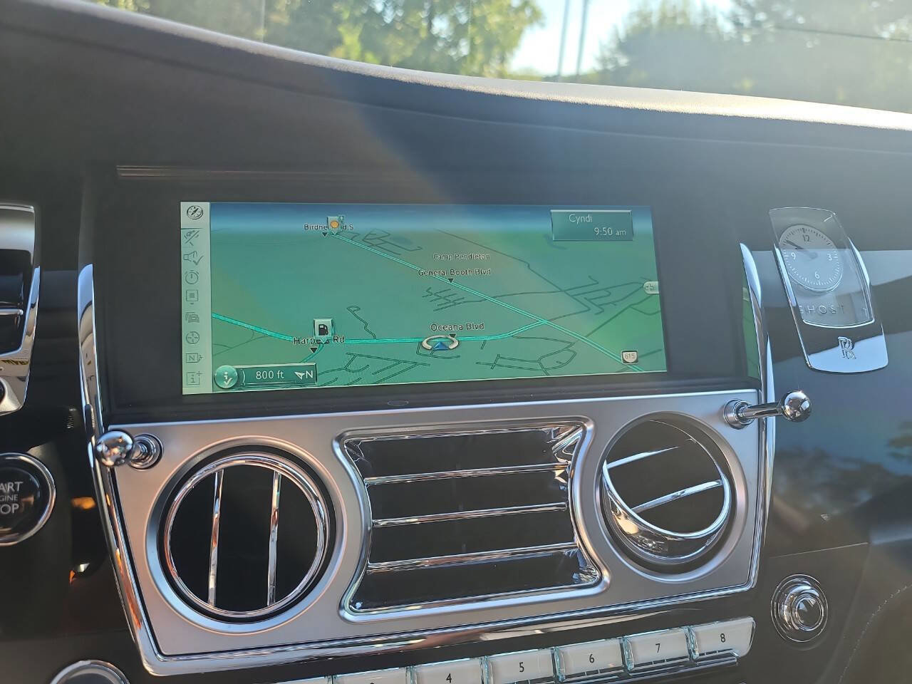 Used 2015 Rolls-Royce Ghost image 26