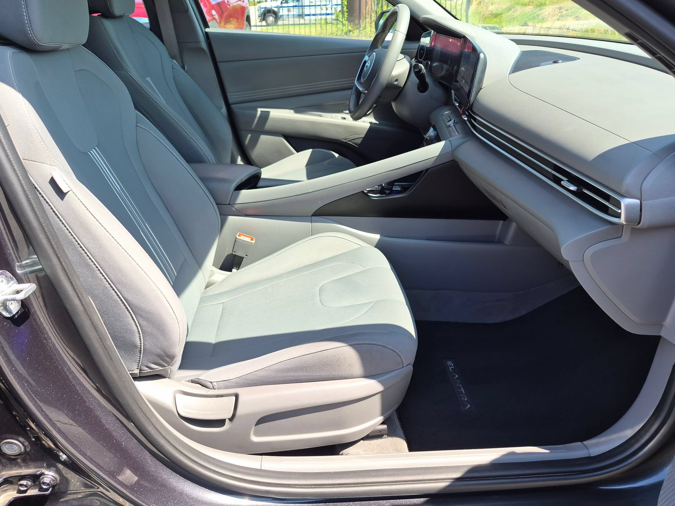 Used 2023 Hyundai Elantra SEL w/ Convenience Package FWD image 36