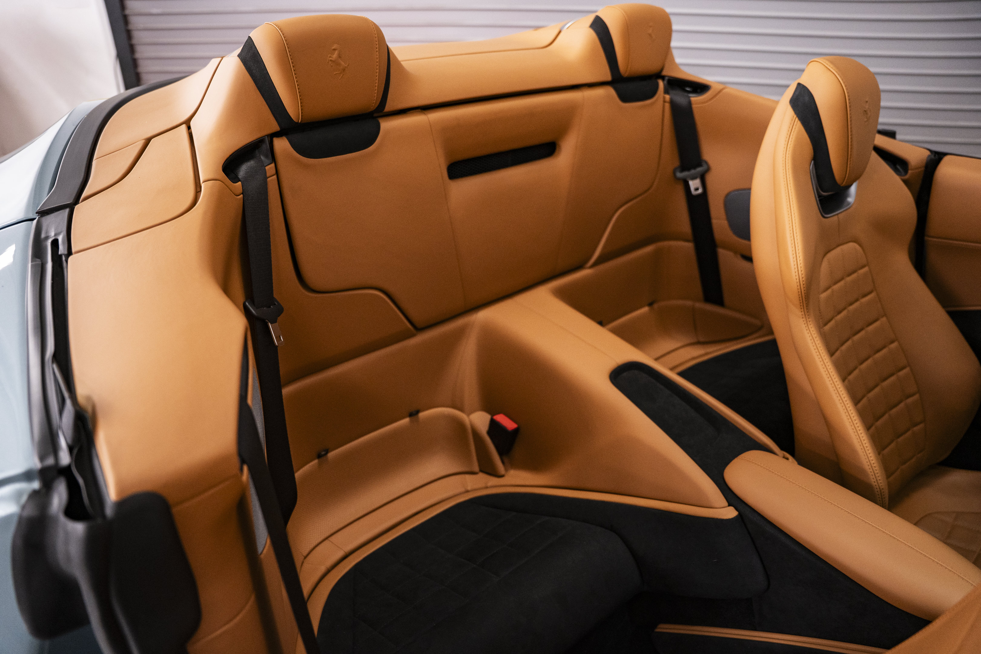 Used 2025 Ferrari Roma Spider RWD image 36