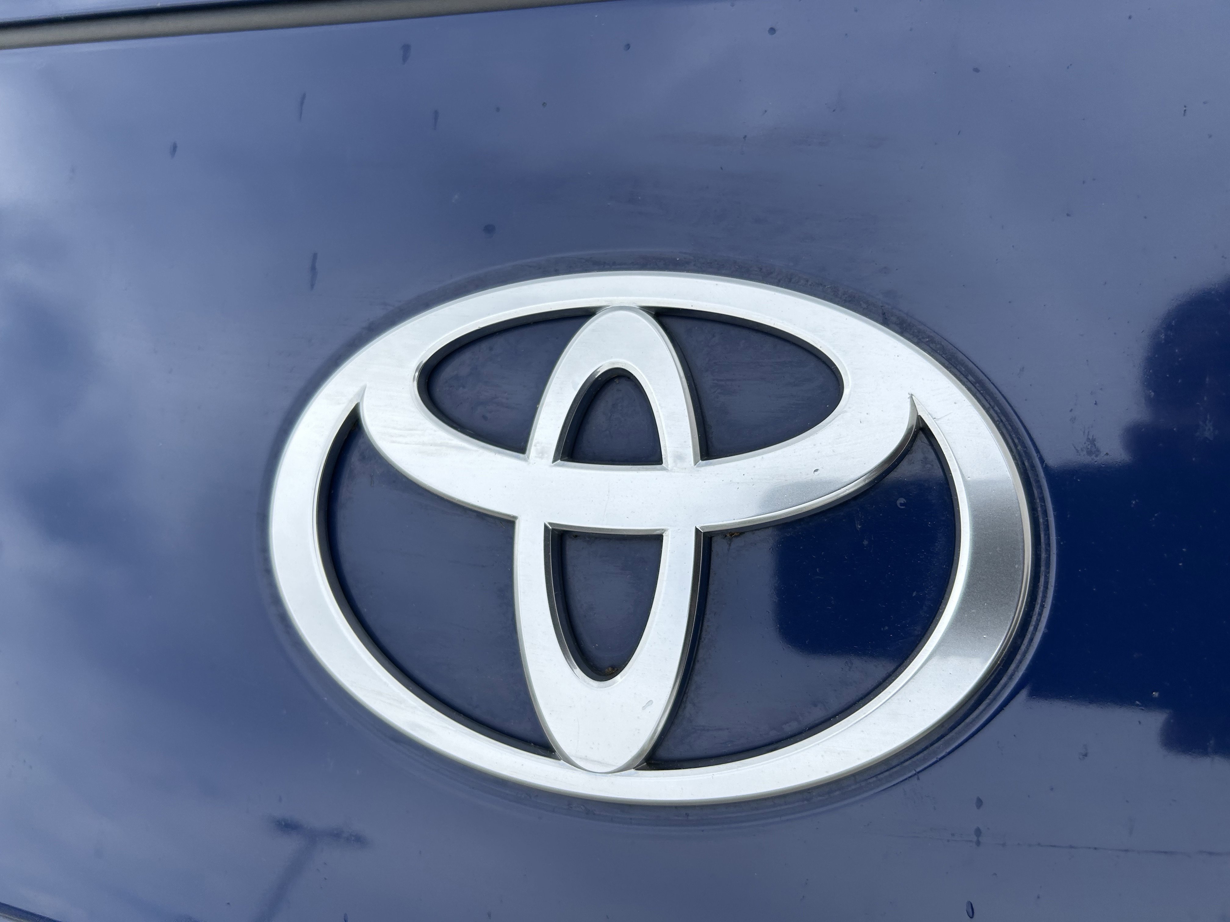 Used 2025 Toyota Camry SE FWD image 10
