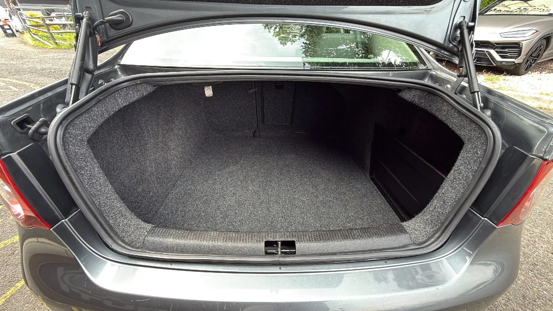 Used 2009 Volkswagen Jetta SE FWD image 28