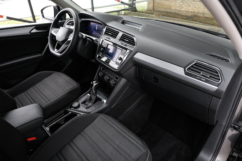 Used 2023 Volkswagen Tiguan S AWD/4WD image 23