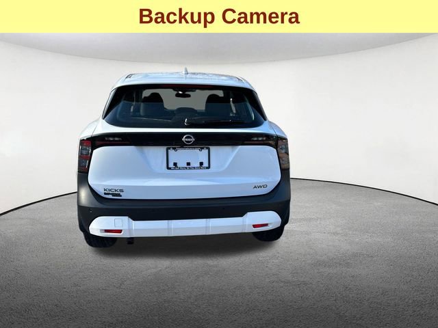 Used 2025 Nissan Kicks S image 9