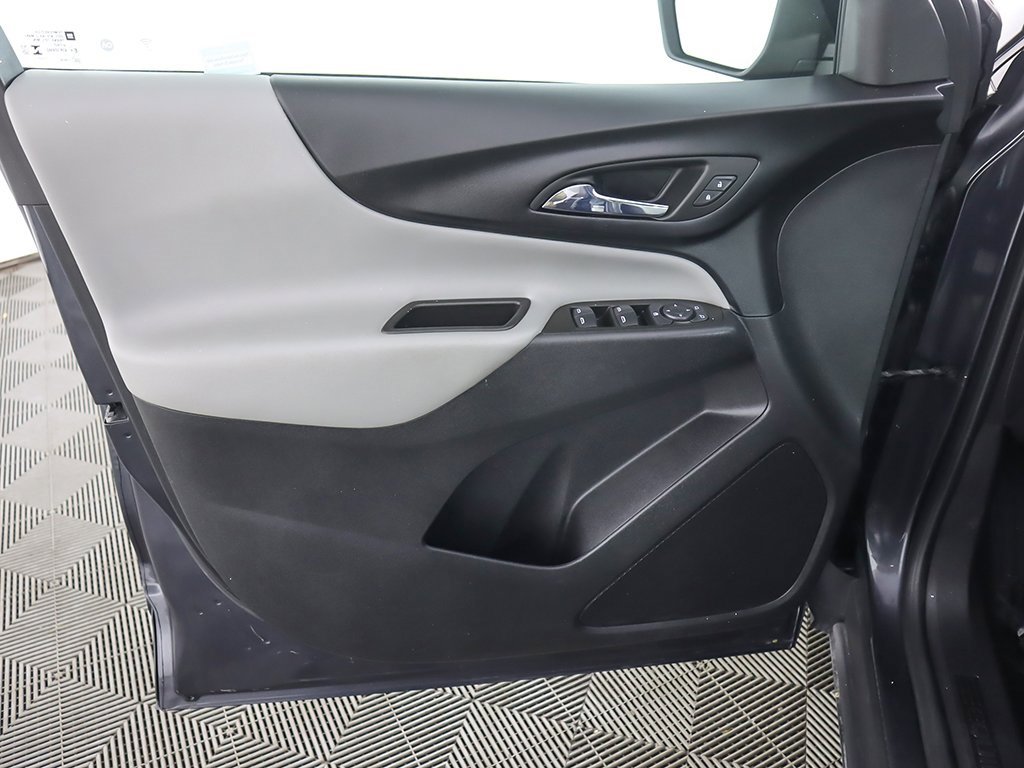 Used 2023 Chevrolet Equinox LT image 19