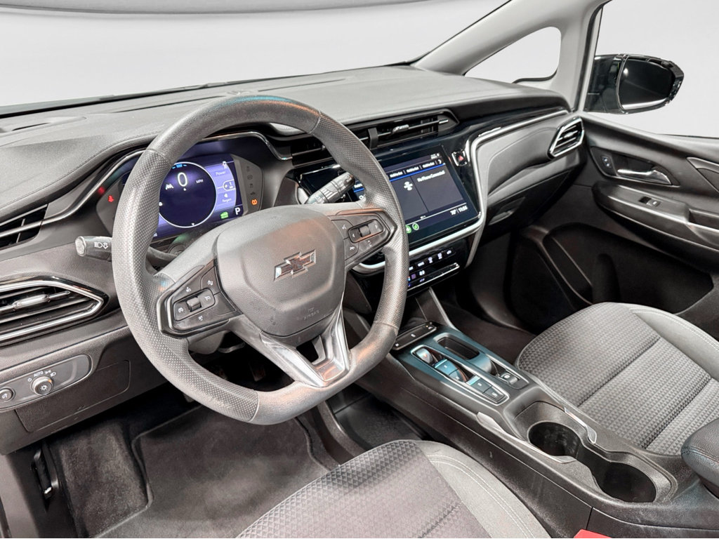 Used 2023 Chevrolet Bolt LT w/ Driver Confidence Package FWD image 18