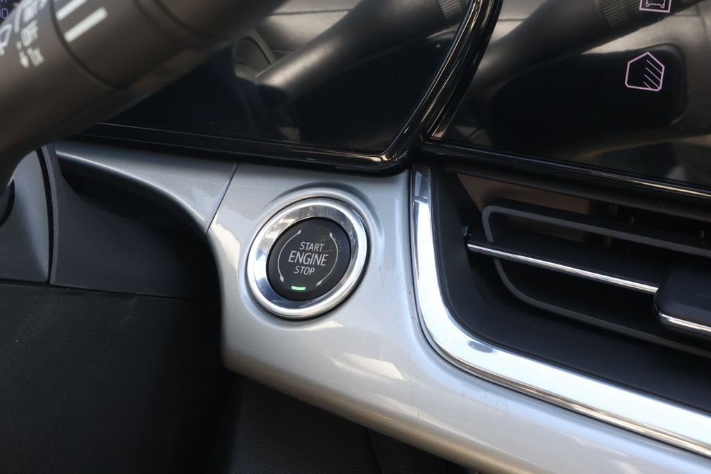 New 2026 Chevrolet Trax LT w/ Sunroof Package FWD image 32