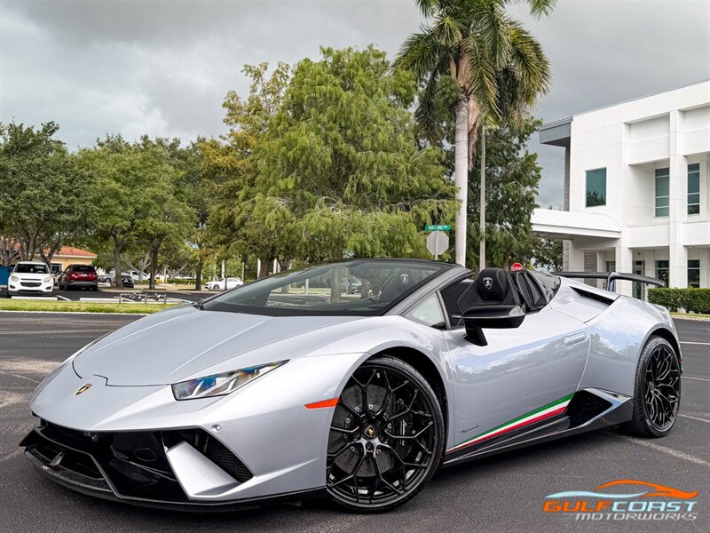 Used 2019 Lamborghini Huracan Performante AWD/4WD image 11