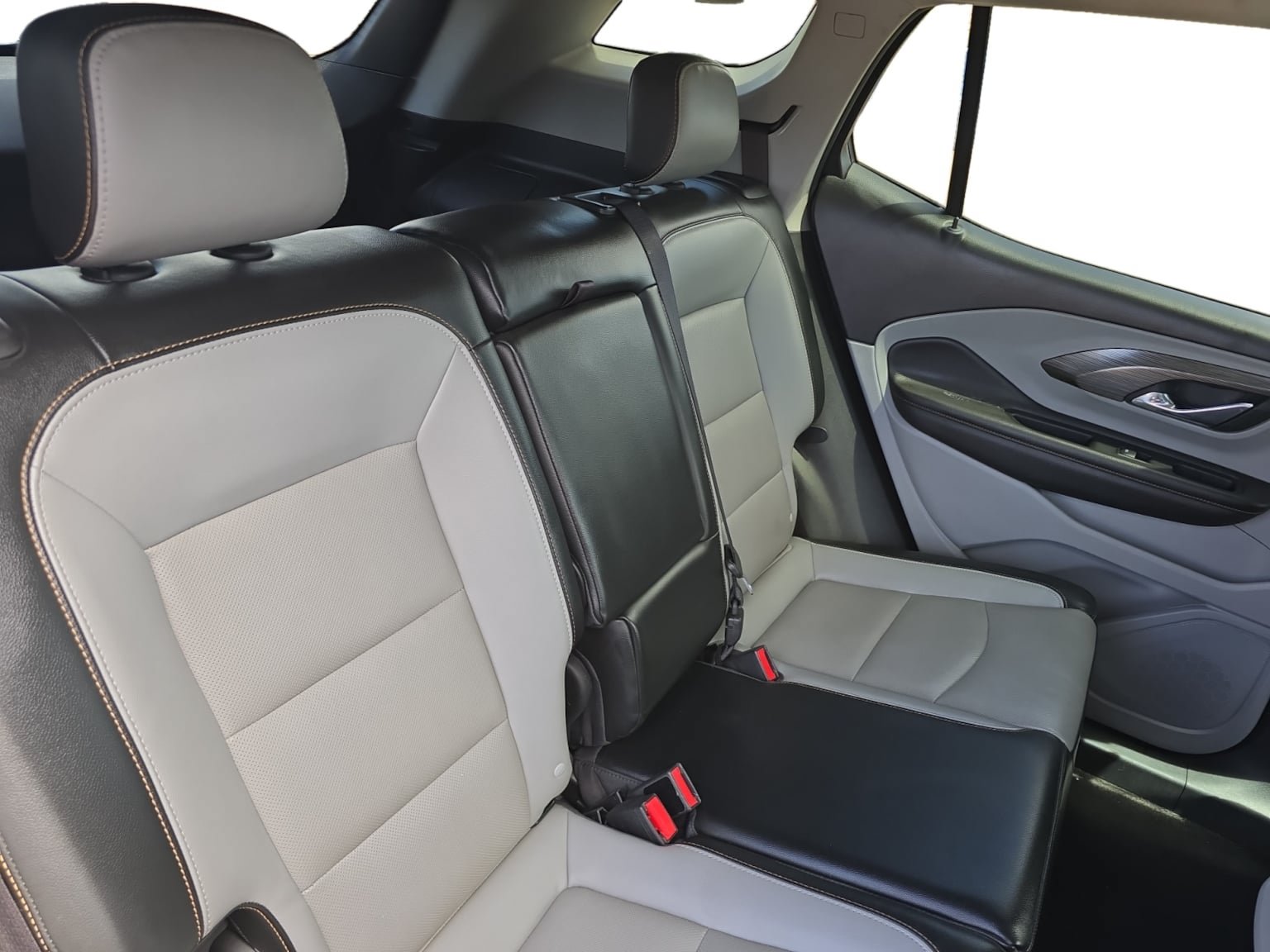 Used 2020 GMC Terrain SLT AWD/4WD image 18