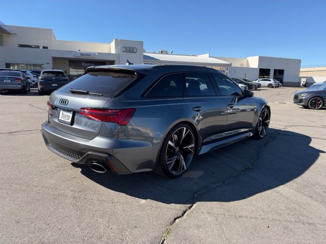 Used 2021 Audi RS 6 w/ Carbon Optic Package AWD/4WD image 3