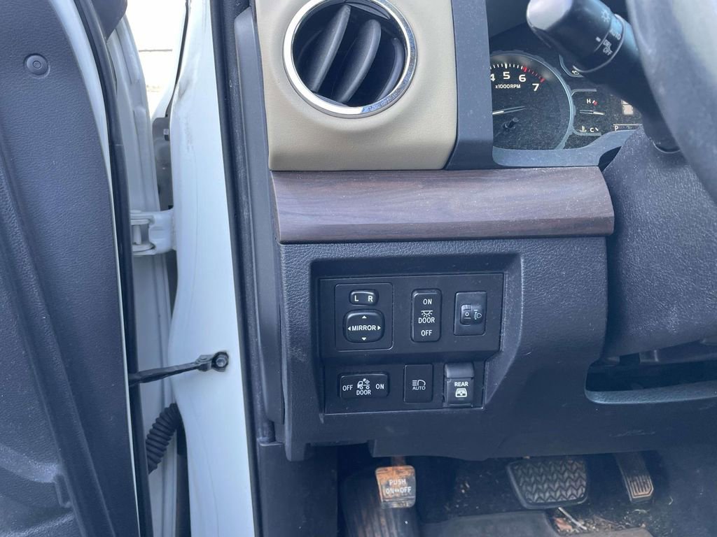 Used 2020 Toyota Tundra Limited w/ Limited Premium Package image 31