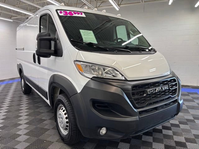 Used 2025 RAM ProMaster 2500 w/ Convenience Group FWD image 11