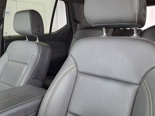 Used 2023 Chevrolet Traverse LT image 25