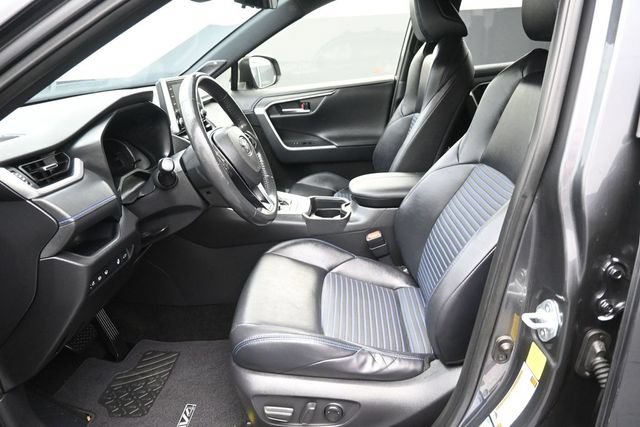 Used 2020 Toyota RAV4 XSE AWD/4WD image 21