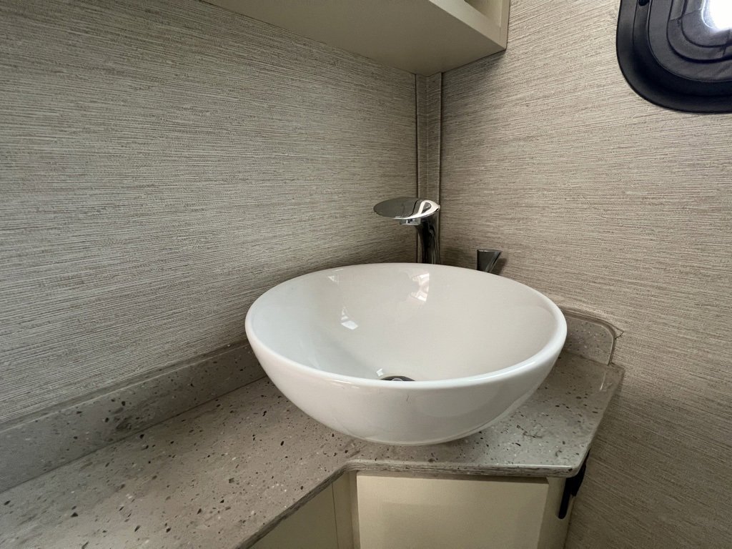 Used 2020 Mercedes-Benz Sprinter 3500 image 28