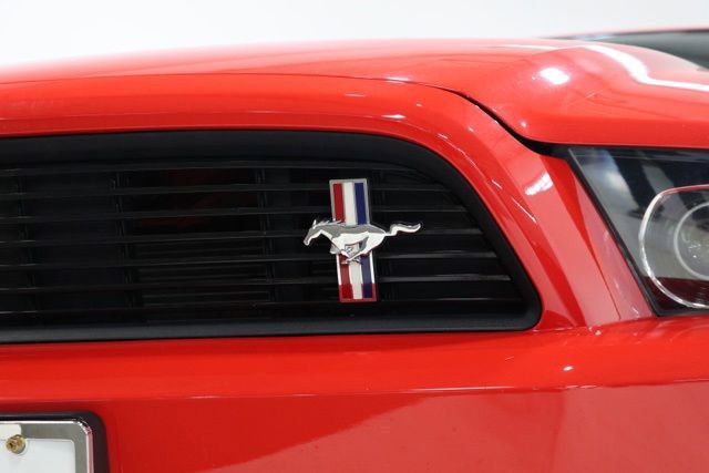 Used 2014 Ford Mustang GT Premium w/ Equipment Group 402A RWD image 10