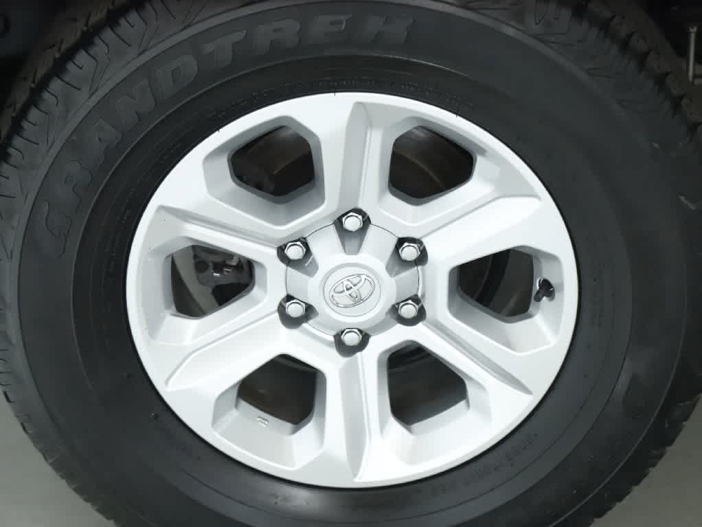 Certified 2023 Toyota 4Runner SR5 Premium w/ Moonroof Package AWD/4WD image 12
