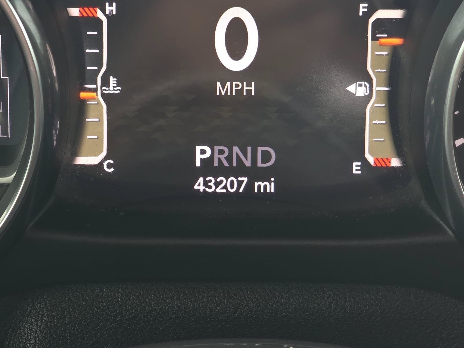 Used 2020 Jeep Gladiator Overland AWD/4WD image 29