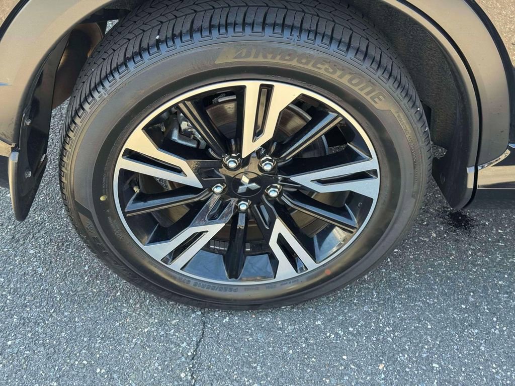 Used 2023 Mitsubishi Eclipse Cross SEL image 11