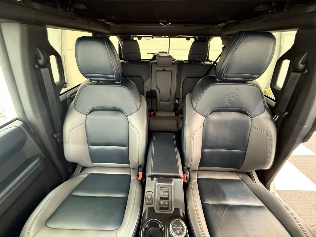 Used 2024 Ford Bronco Outer Banks image 28