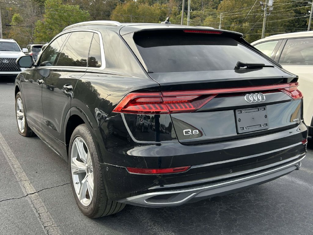 Used 2022 Audi Q8 Premium Plus w/ Premium Plus Package AWD/4WD image 2