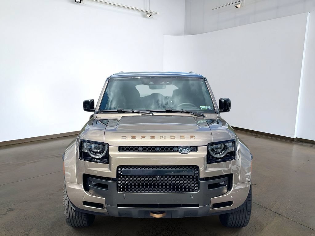 Certified 2025 Land Rover Defender 110 AWD/4WD image 2