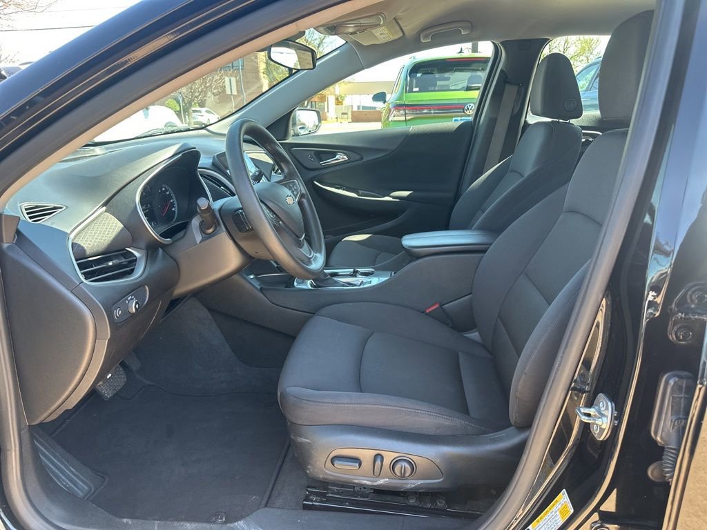 Used 2024 Chevrolet Malibu LT image 13