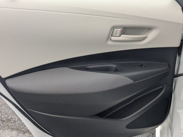 Used 2023 Toyota Corolla LE FWD image 18