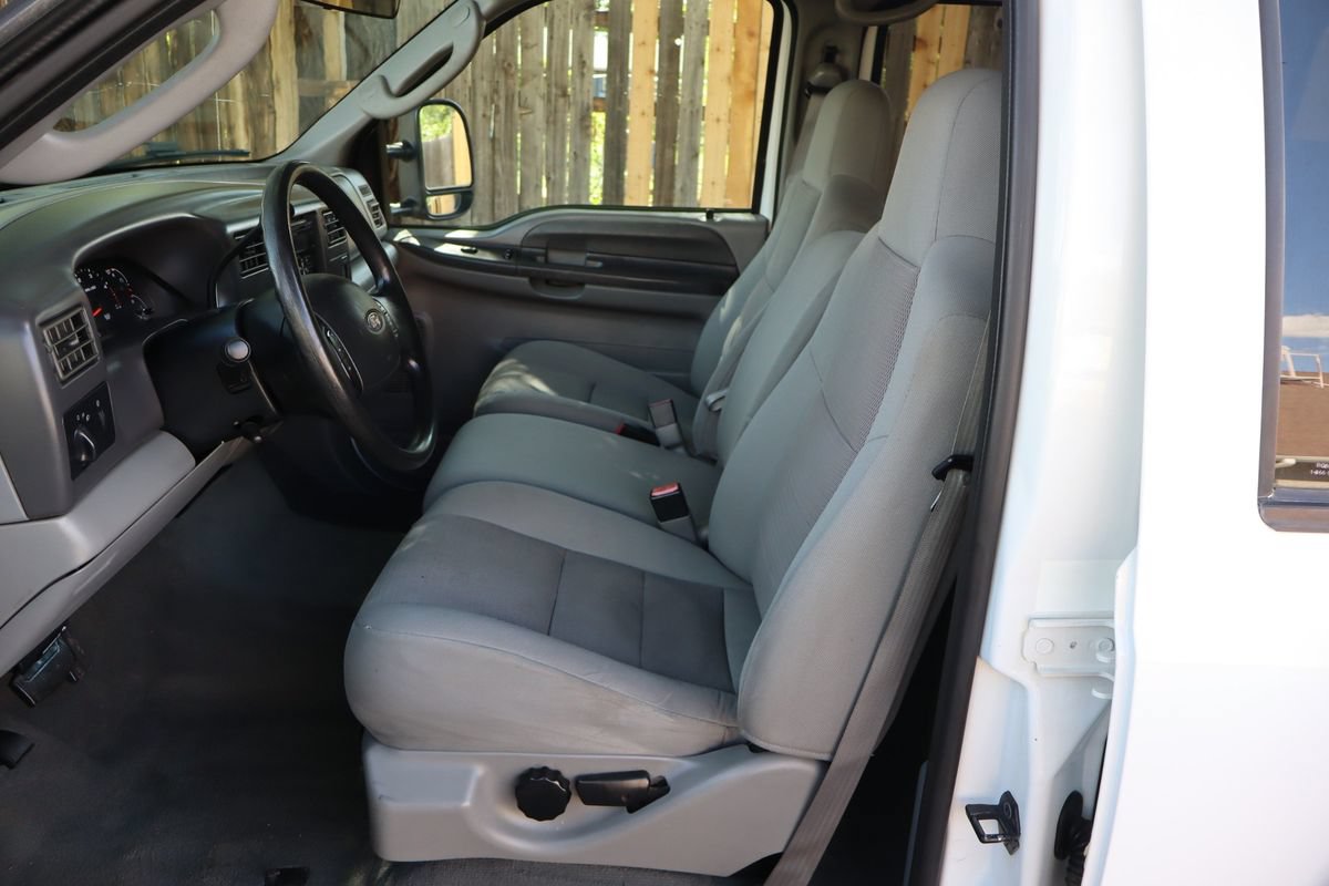 Used 2004 Ford F350 XLT RWD image 19