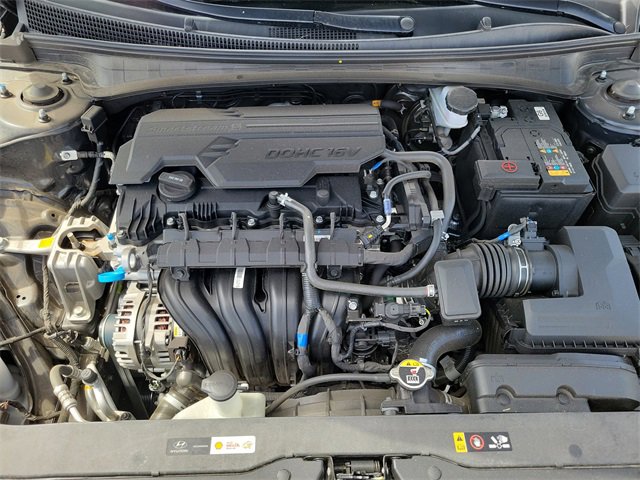 Used 2025 Hyundai Elantra Sport image 23