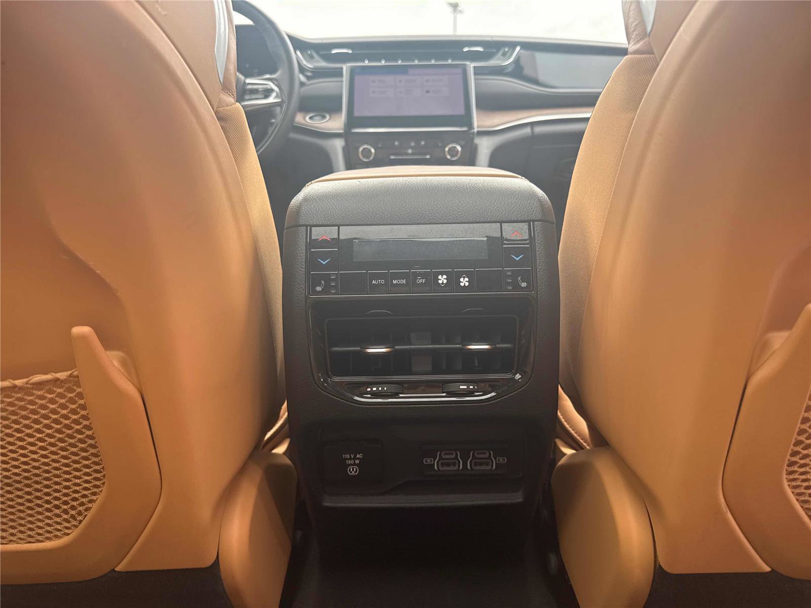 Used 2022 Jeep Grand Cherokee Summit w/ Luxury Tech Group V RWD image 27