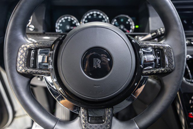 Used 2022 Rolls-Royce Cullinan Black Badge AWD/4WD image 40
