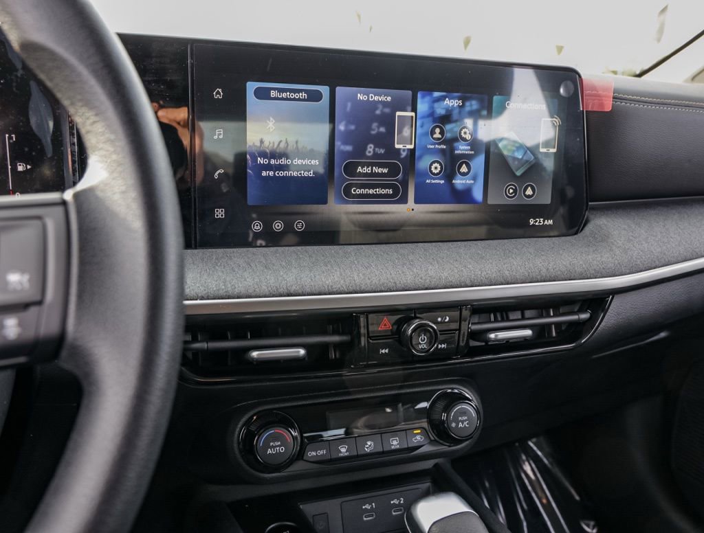 New 2026 Nissan Kicks SV image 27