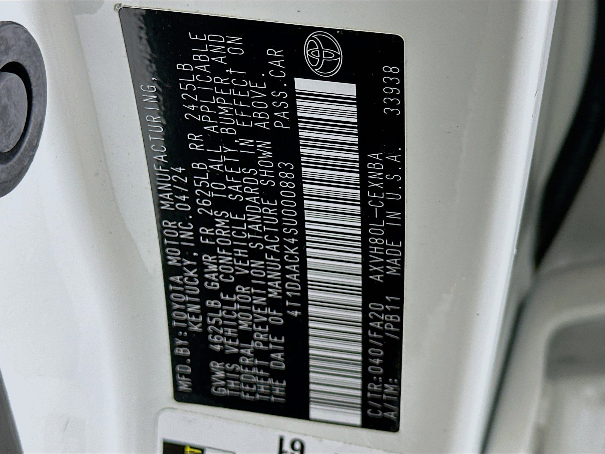 Used 2025 Toyota Camry LE image 12