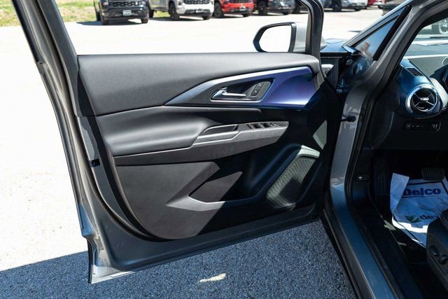 New 2026 Chevrolet Equinox EV LT FWD image 13